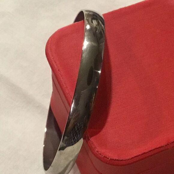 Shiny Silvertone Bangle Bracelet - Picture 3 of 3